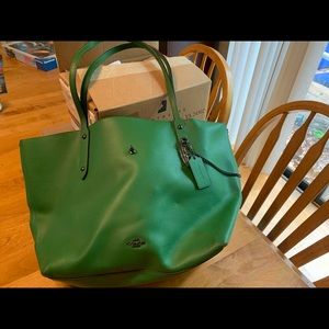 Large Coach Shoulder bag tote